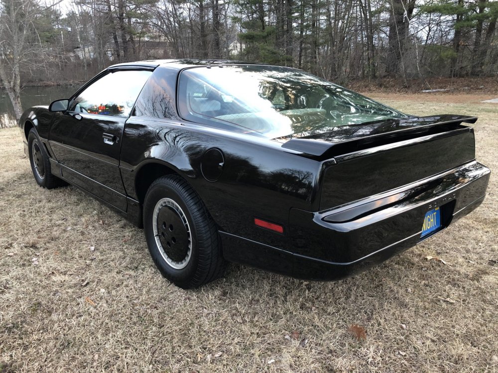 Pontiac Firebird 5