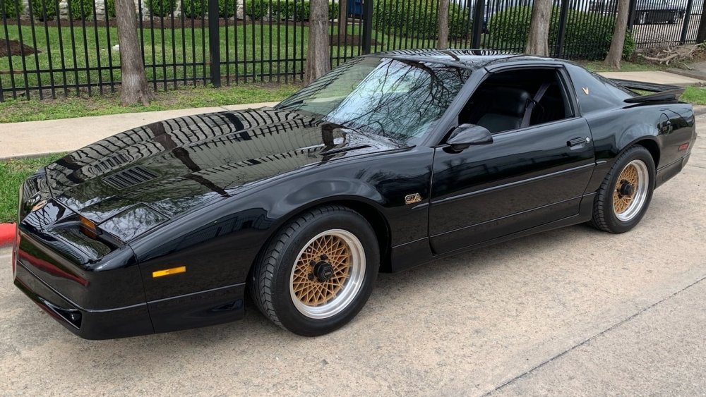 Pontiac Firebird 1977 Tuning