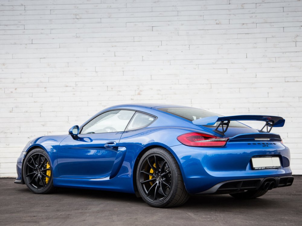 Porsche Cayman gt4 2016