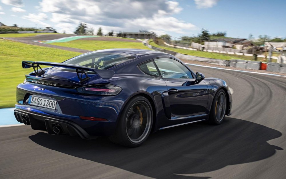 718 Cayman gt4