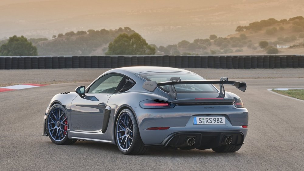 718 Cayman gt4 RS