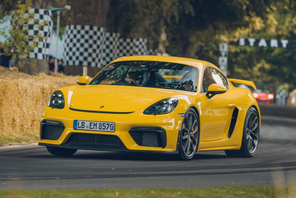 Porsche 718 Cayman gt4