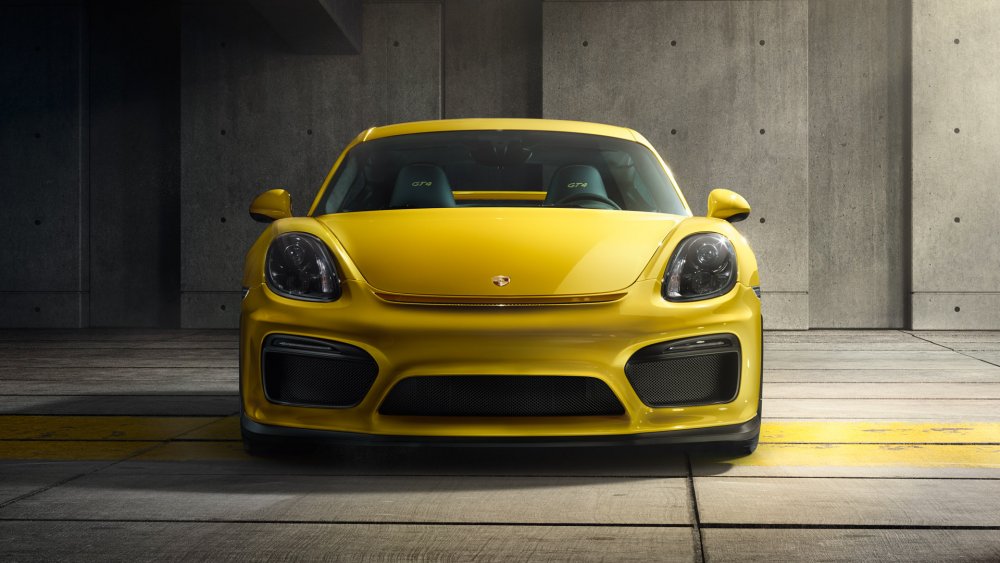 Porsche Cayman gt4 Yellow