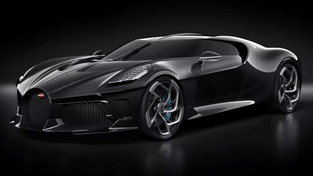 Машина Bugatti la voiture noire