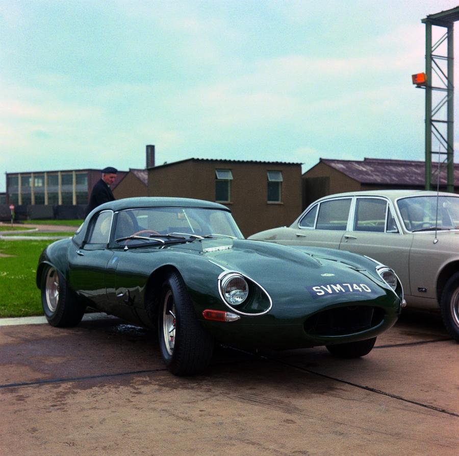 Jaguar e-Type Lightweight разноцветный