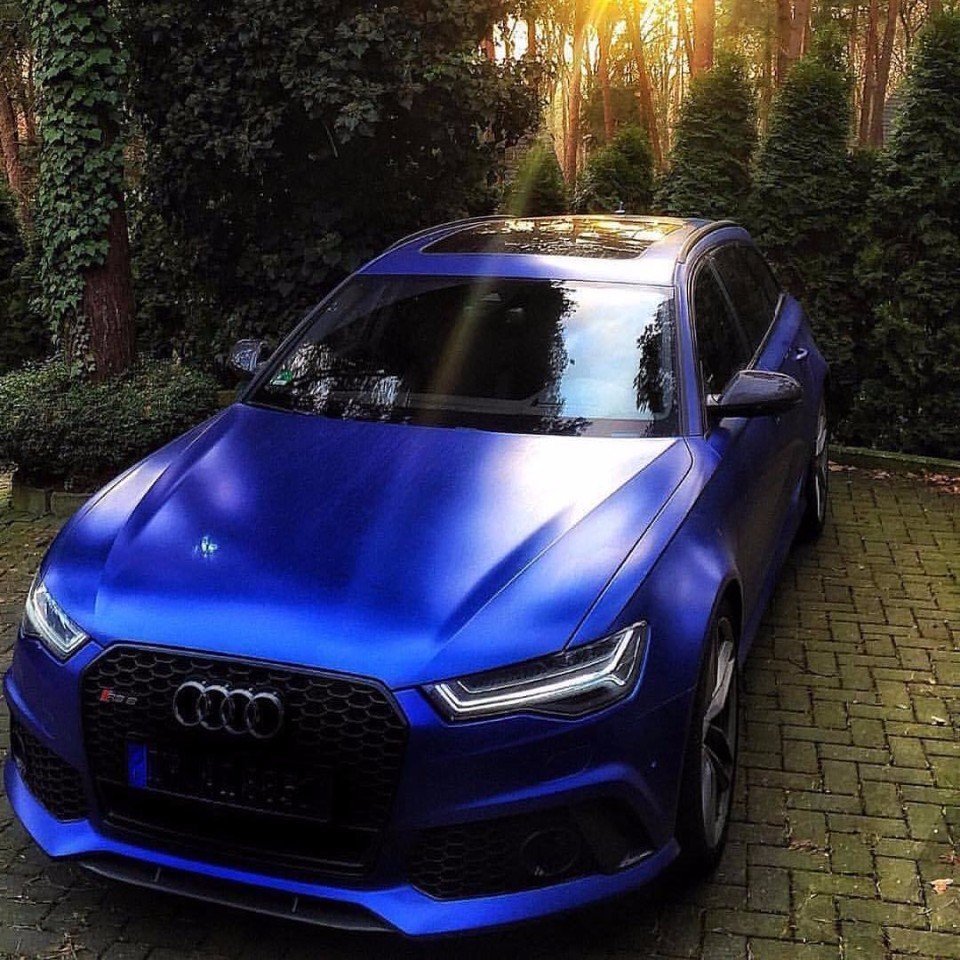Audi rs5 Blue
