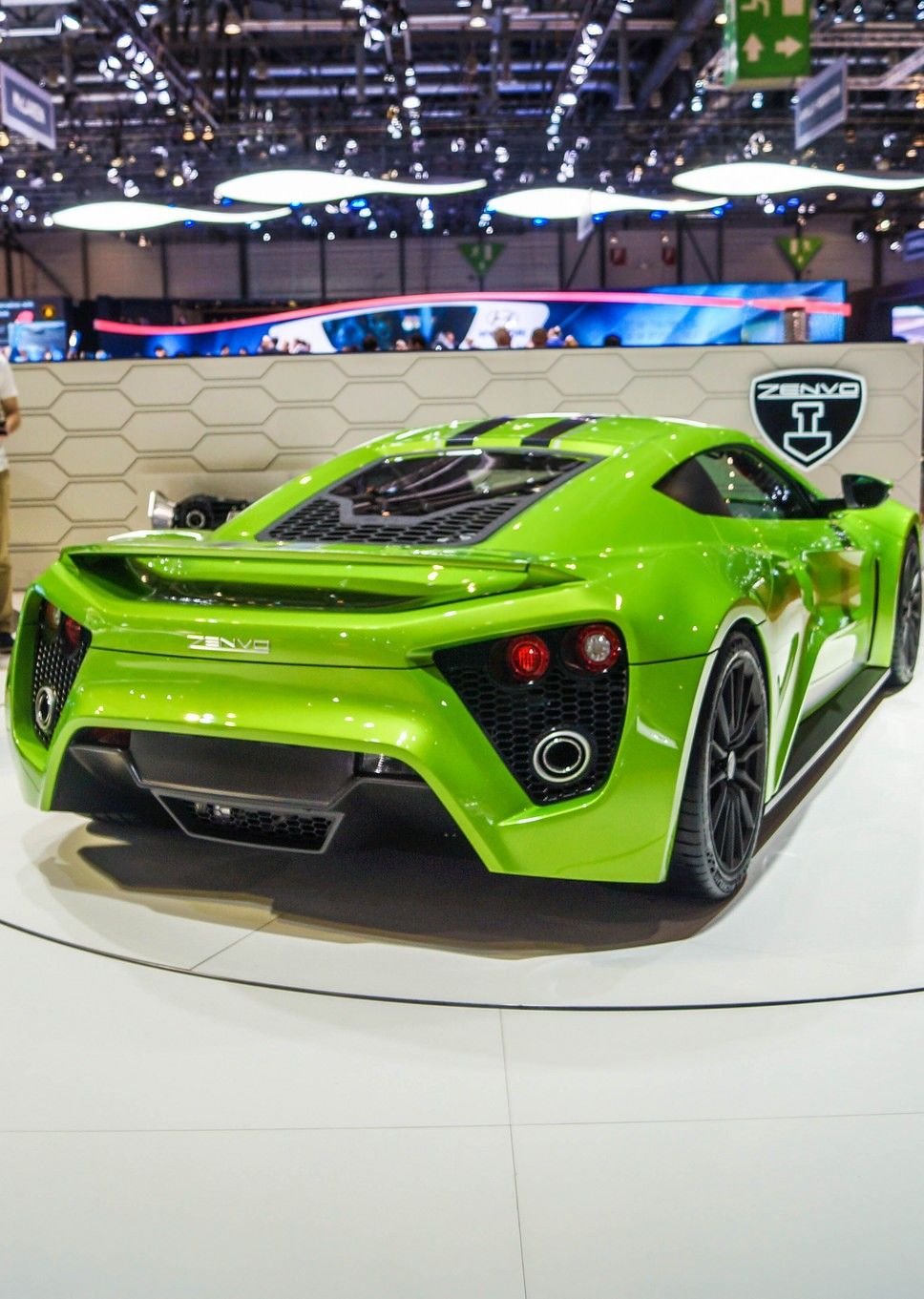 Zenvo st1 максимальная скорость