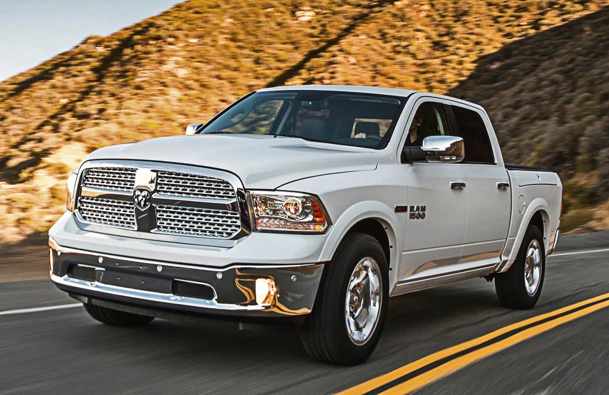 Машина Ram 1500 Laramie