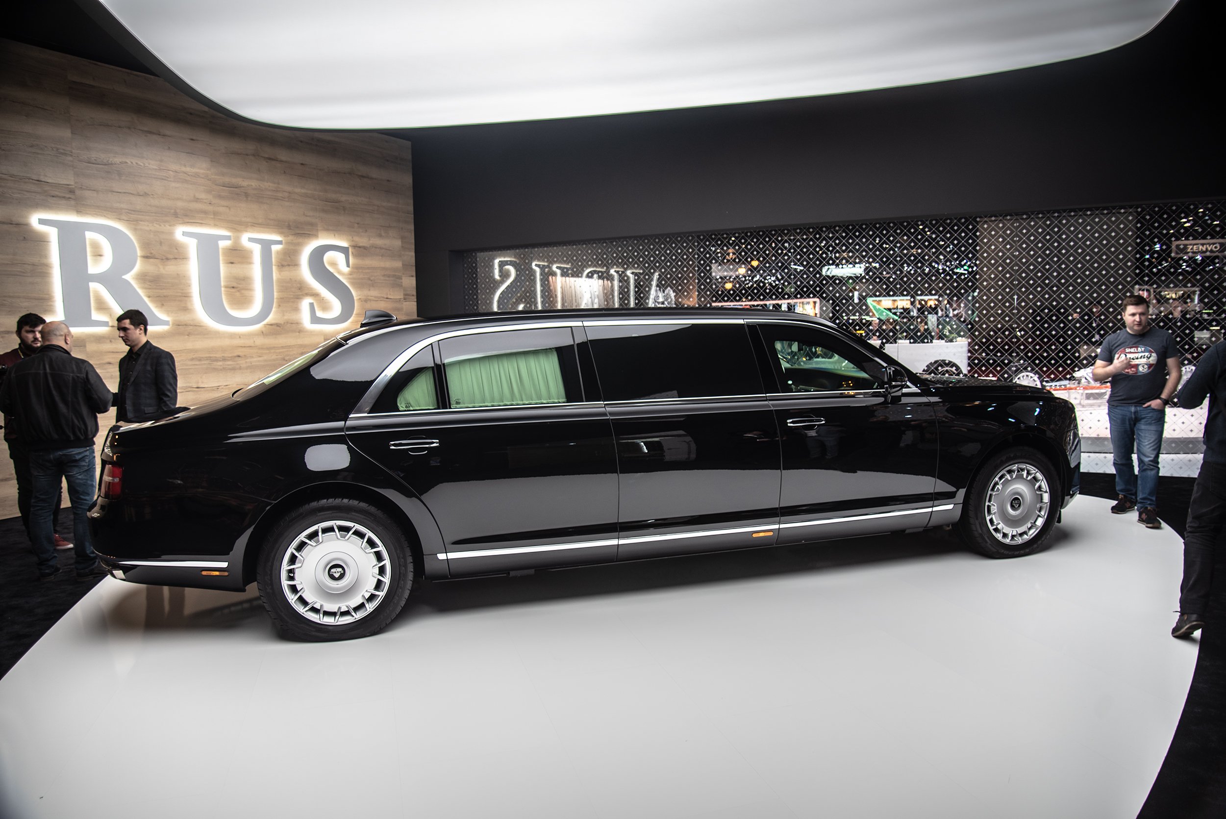 Аурус лимузин деагостини. Лимузин Senat l700. Aurus 41231 Сенат лимузин. Aurus Senat Limousine Патриарха. Лимузин Aurus Senat l700 чертёж.