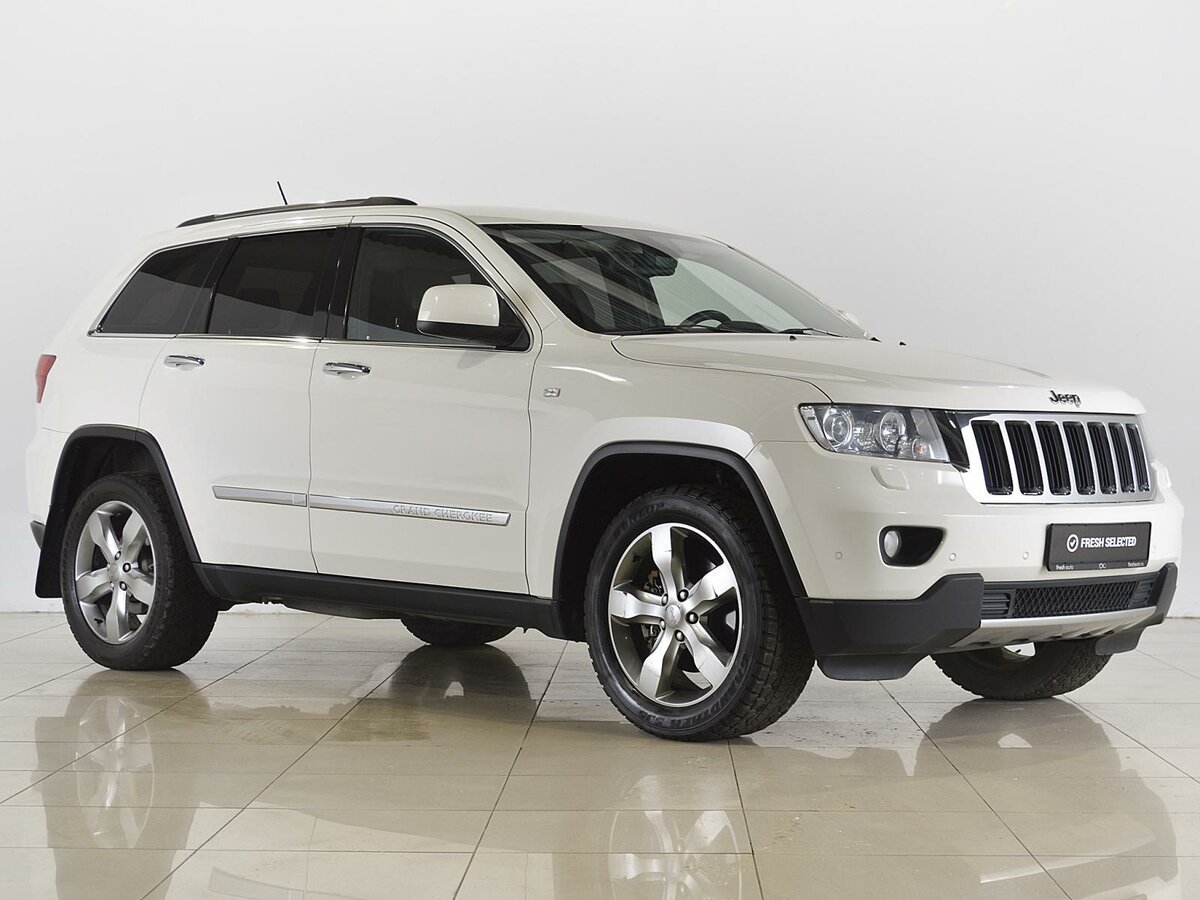 Jeep Grand Cherokee белый