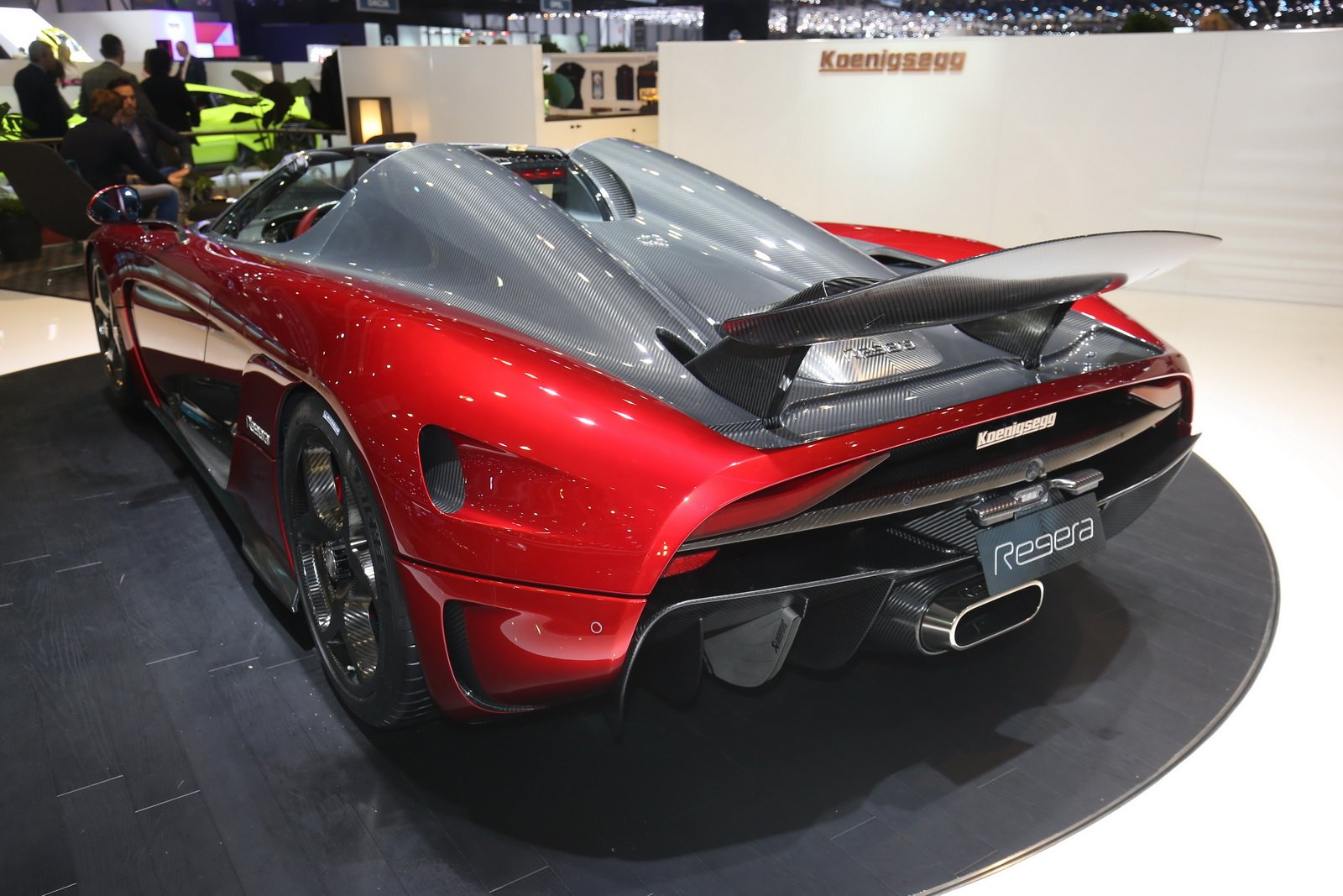 Koenigsegg Regera 1500 л с гибрид