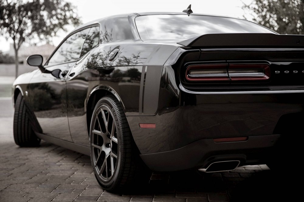 Dodge Challenger Black