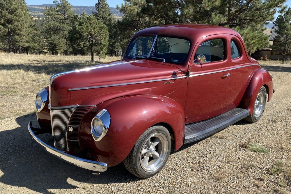 Ford Deluxe Coupe 1932