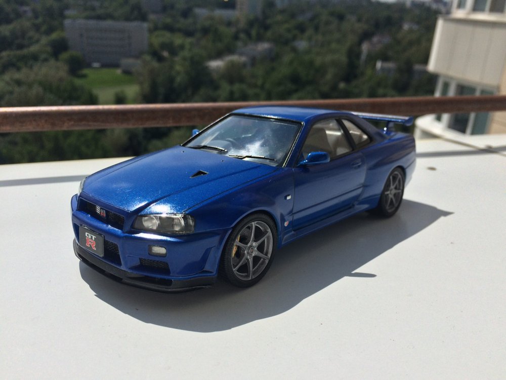 Nissan Skyline gt-r r34 v-spec II