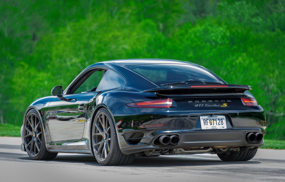 Porsche 911 Turbo s 2020