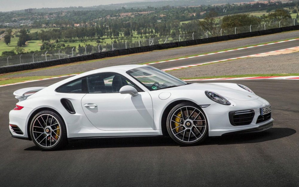 Porsche 911 Turbo s 2013