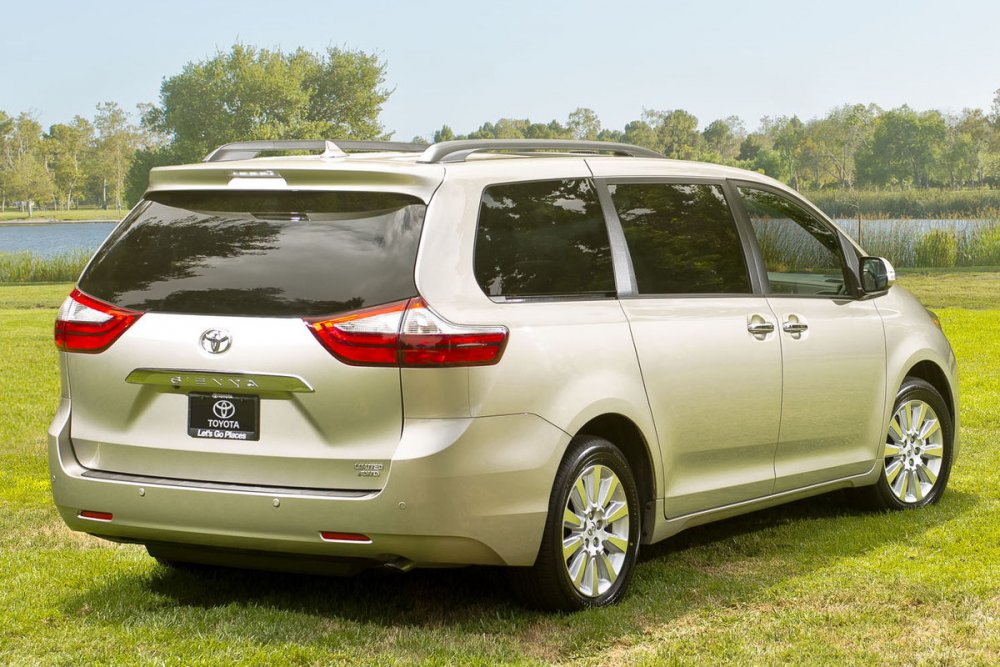 Toyota Sienna 2016