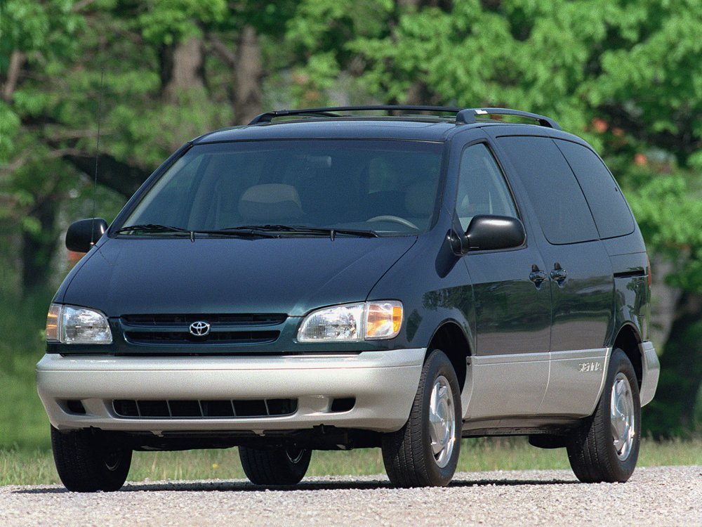 Toyota Sienna 2003