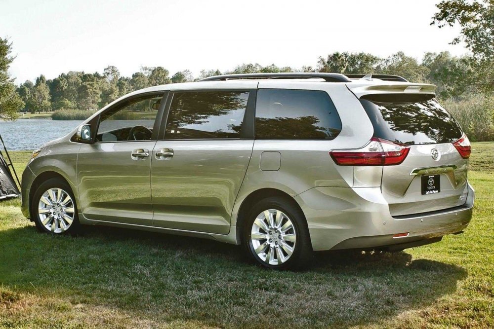 Toyota Sienna 2011