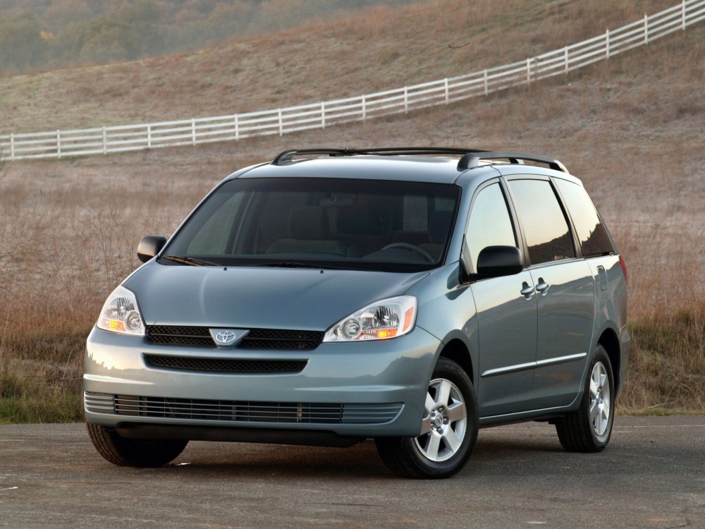 Toyota Sienna 2003