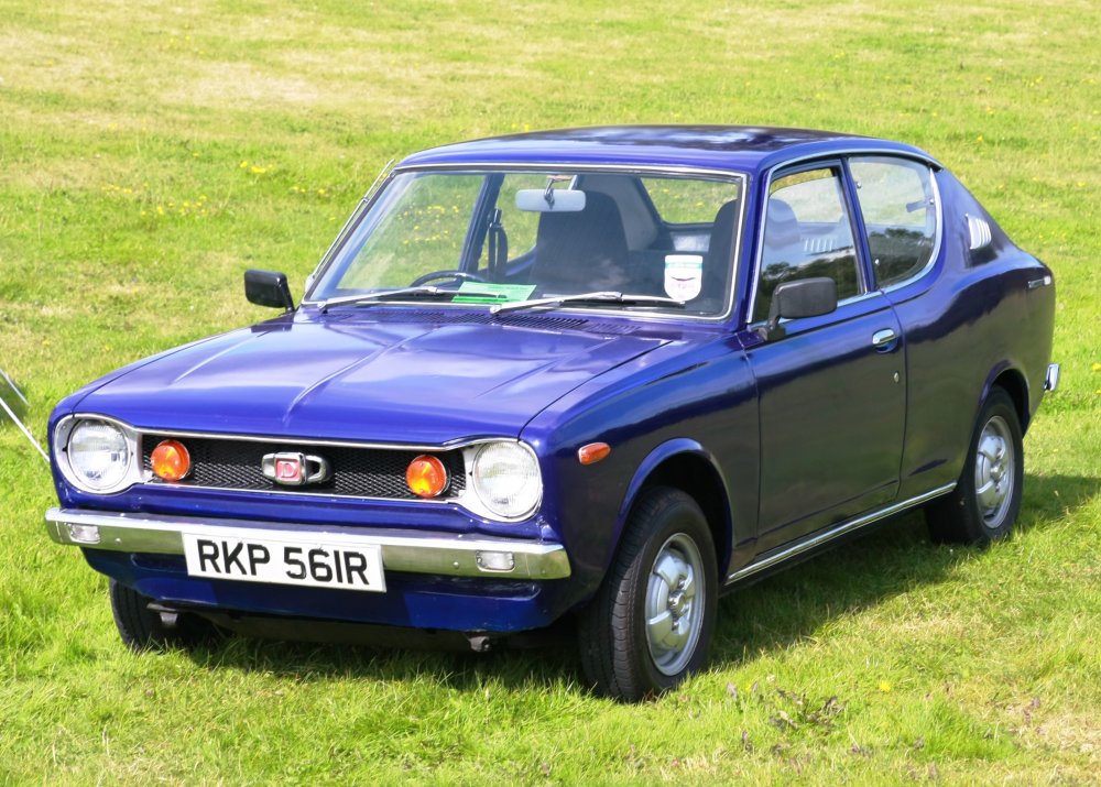 Nissan Datsun 100a