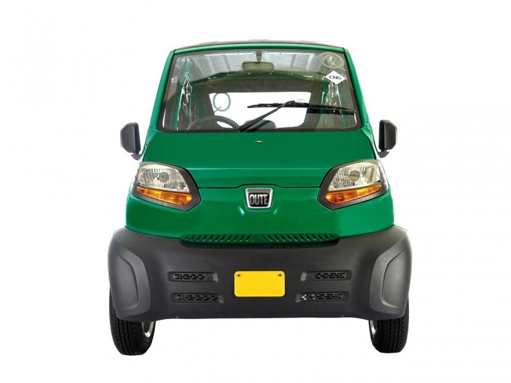 Bajaj Qute 2021