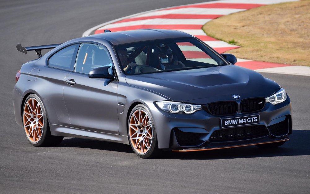 BMW m4 f82 GTS