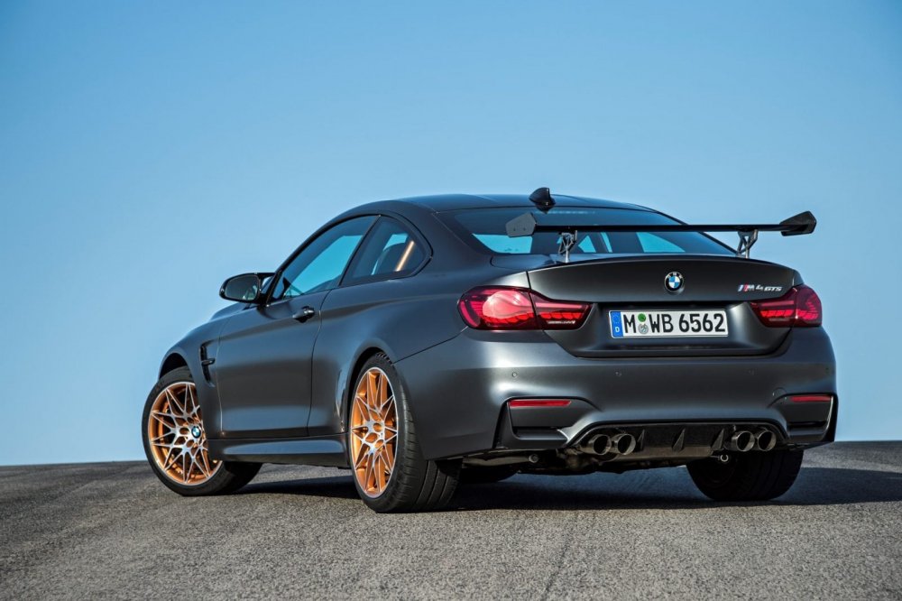 BMW m4 f82 GTS