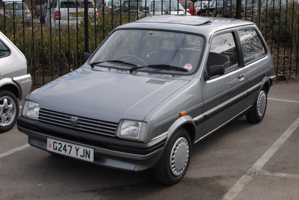 Автомобиль Austin Metro