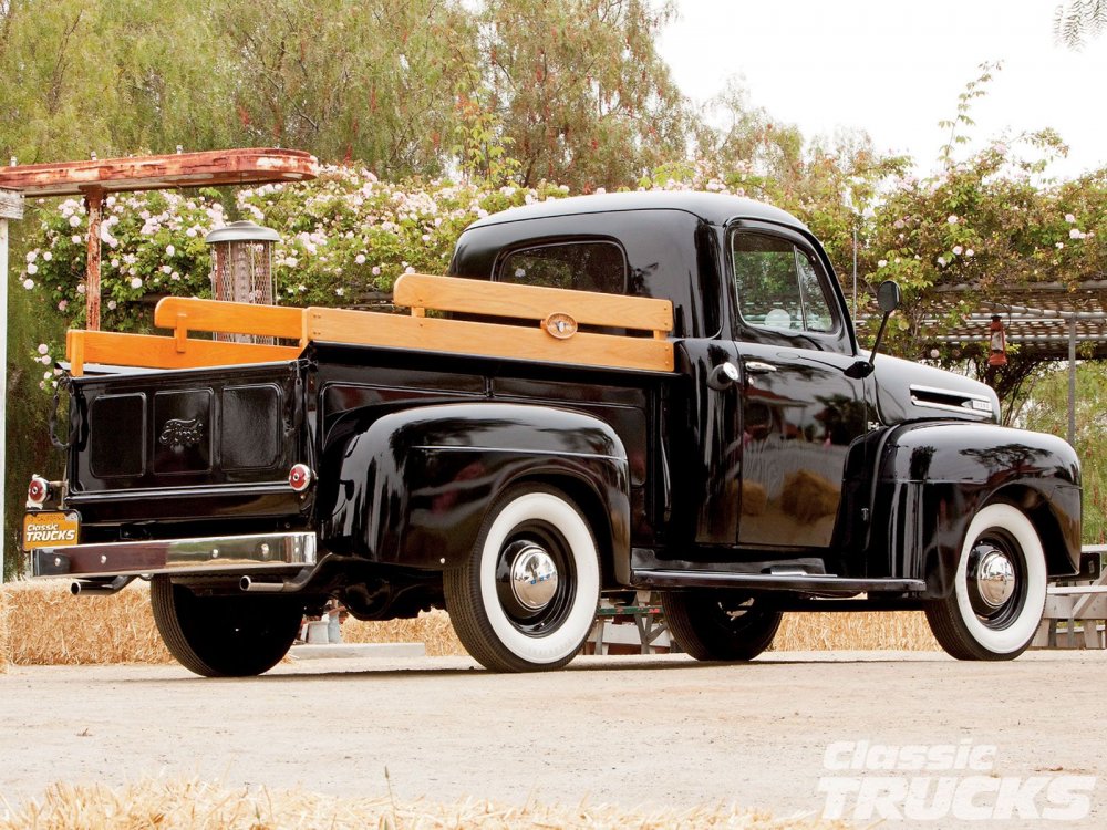 Retro Ford 1948 Pickup