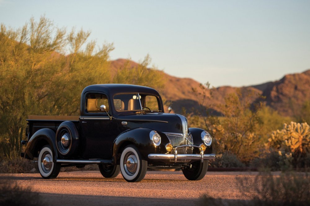 Ford v8 Deluxe Pickup