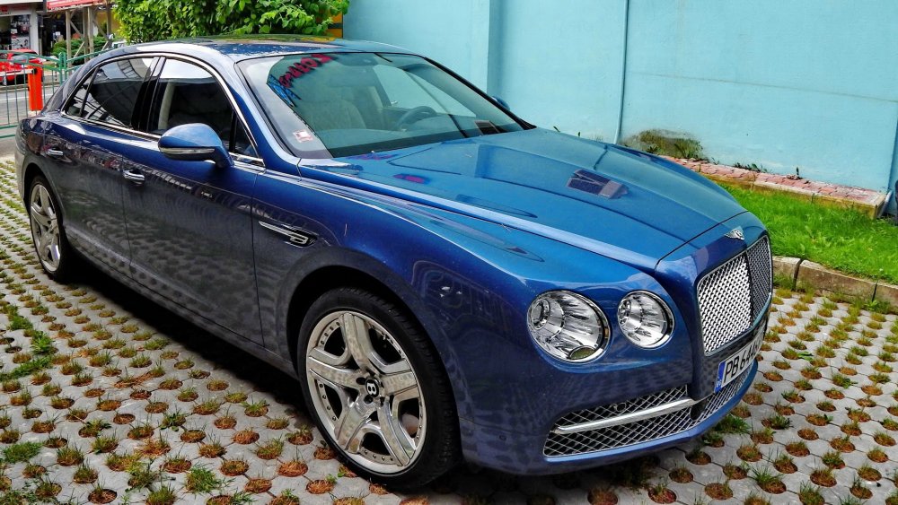 Bentley flying spur