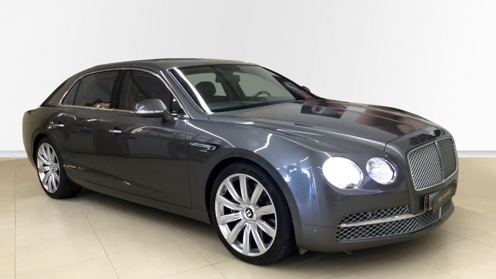 Bentley Flying Spur v8