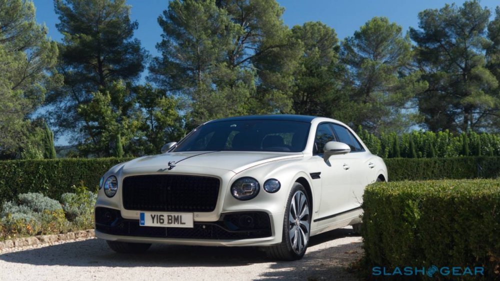 Bentley Flying Spur 2020 салон