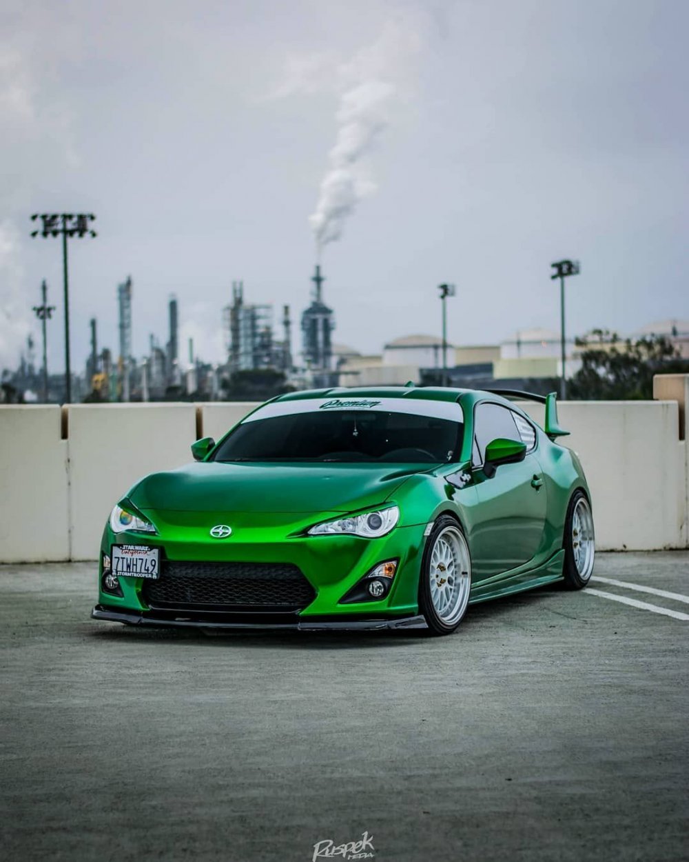 Toyota gt86 зеленая