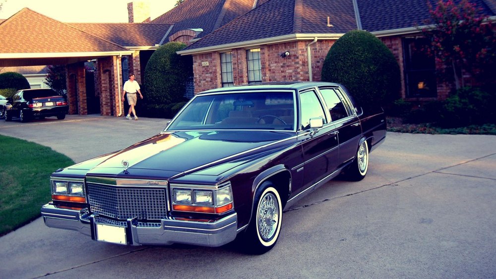 Cadillac Fleetwood Brougham