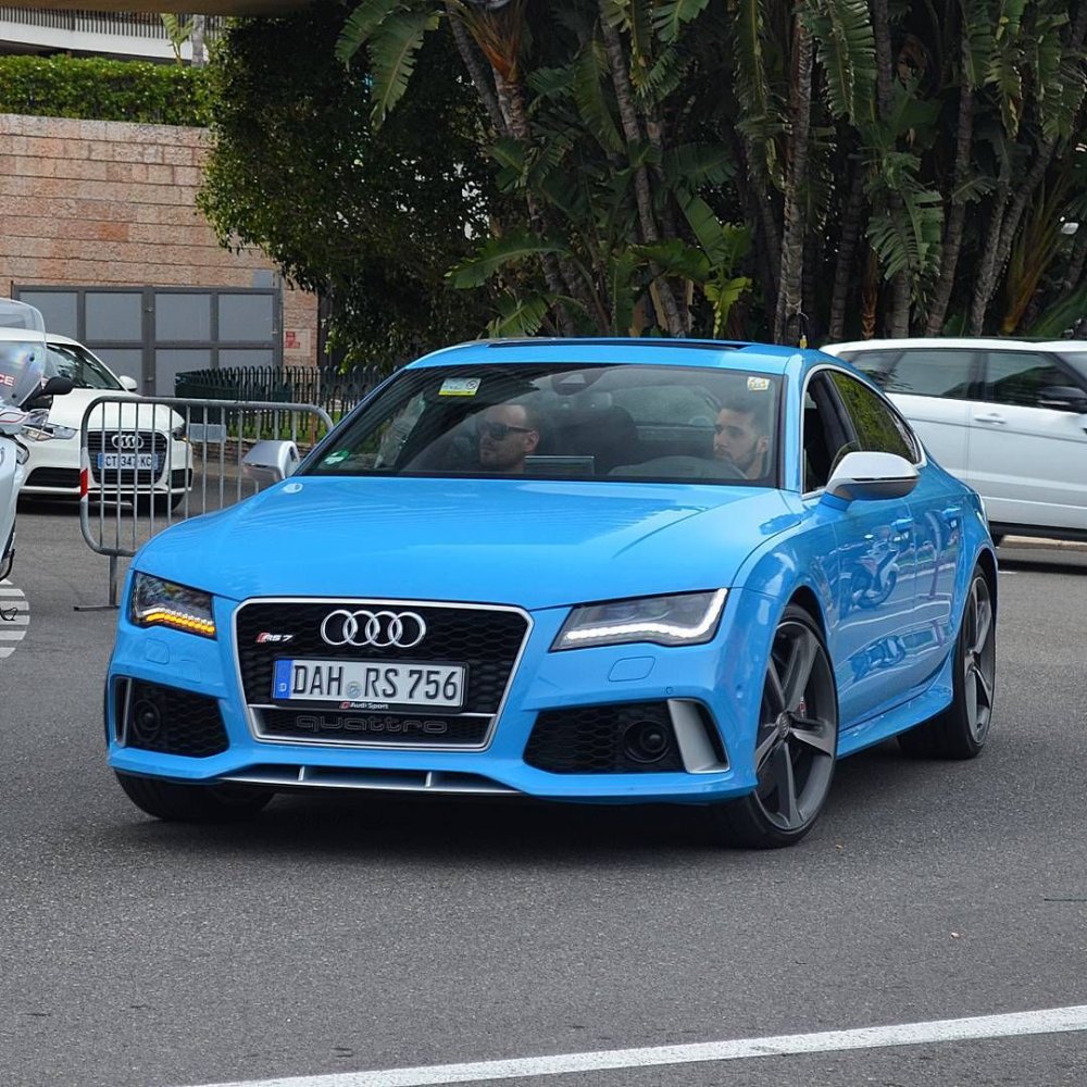 RS Audi rs7 синяя