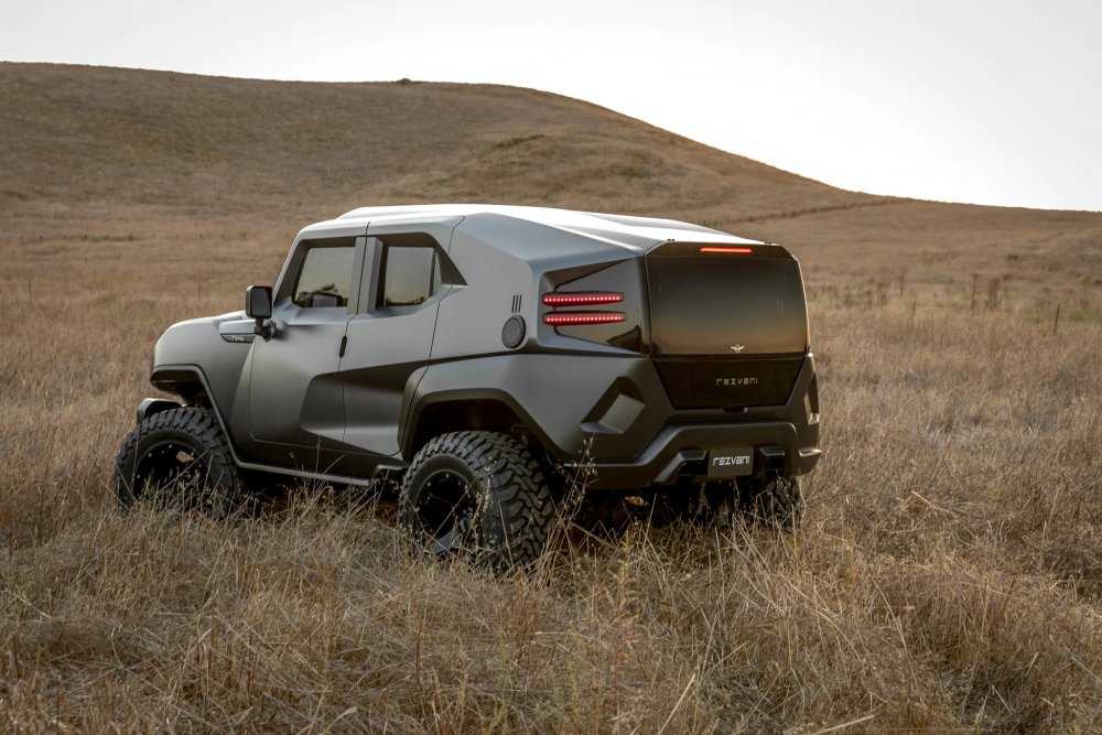 Jeep Rezvani