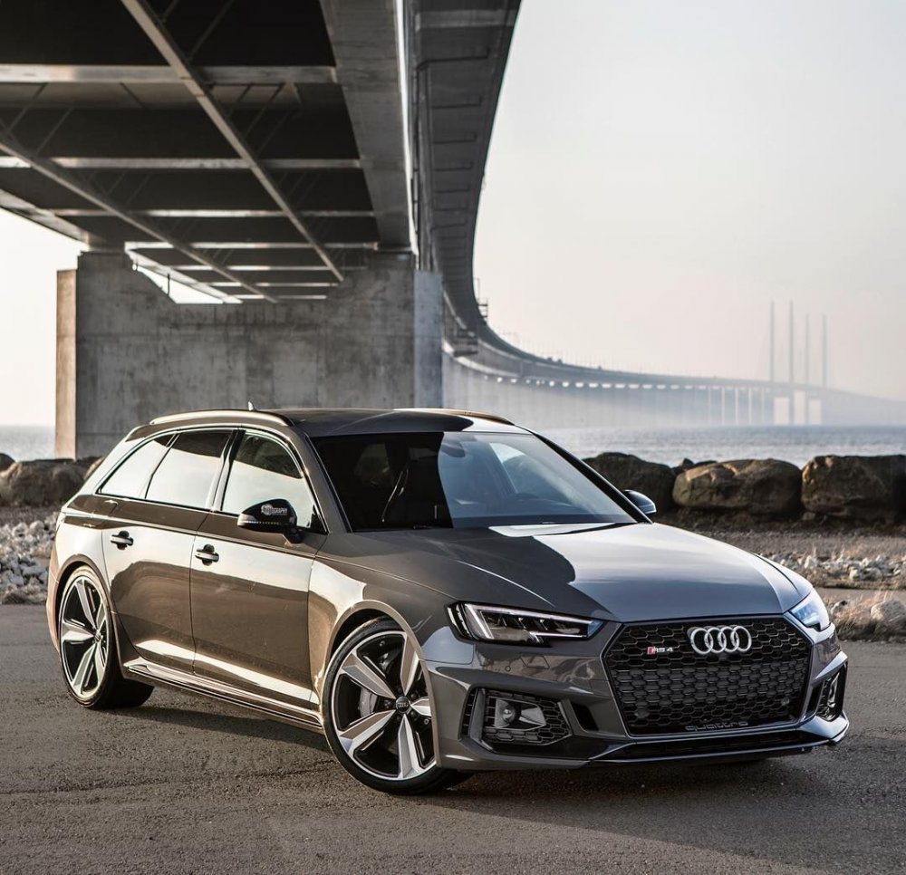 Audi rs4 2014