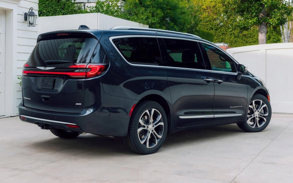 Chrysler Pacifica Minivan