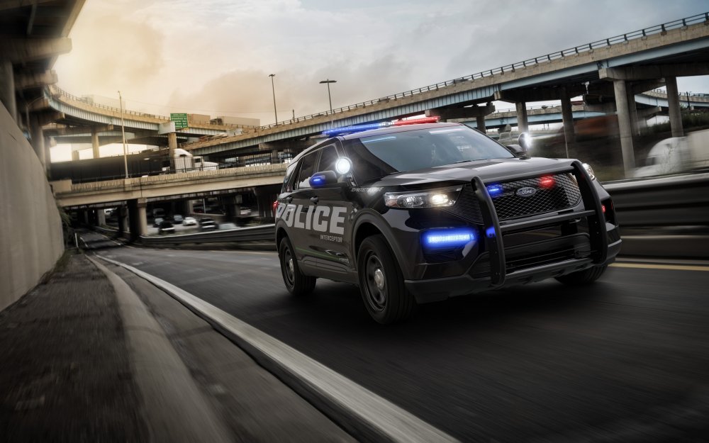 Ford Explorer Interceptor 2021