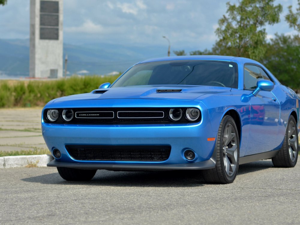 Dodge Challenger Hellcat Black