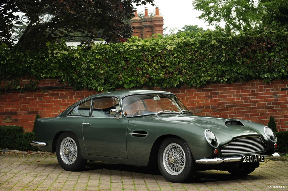 Aston Martin db4 gt