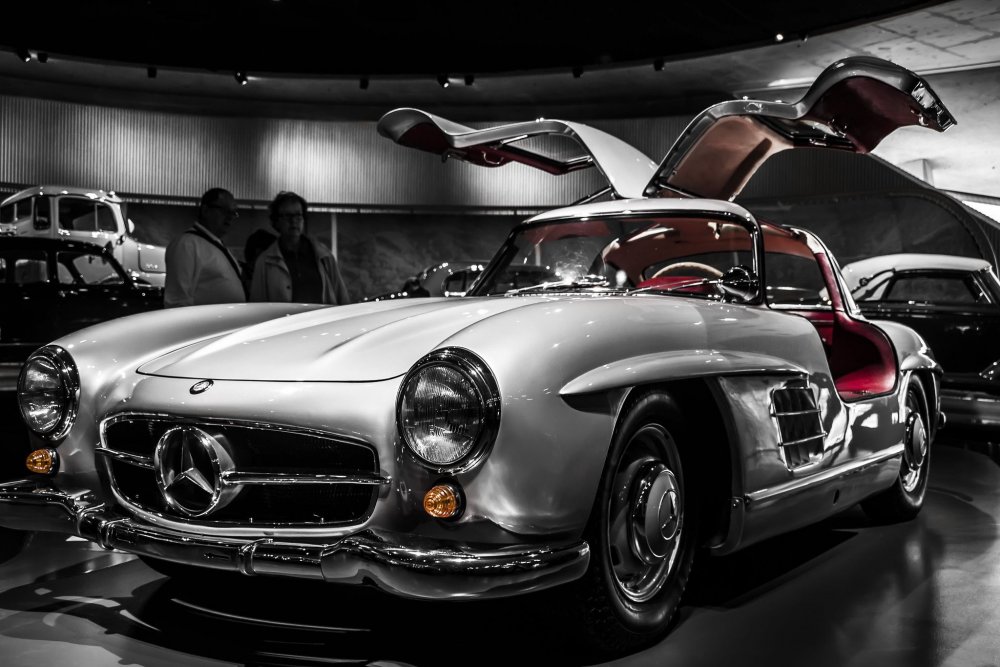 Mercedes Benz 300 SL крыло Чайки