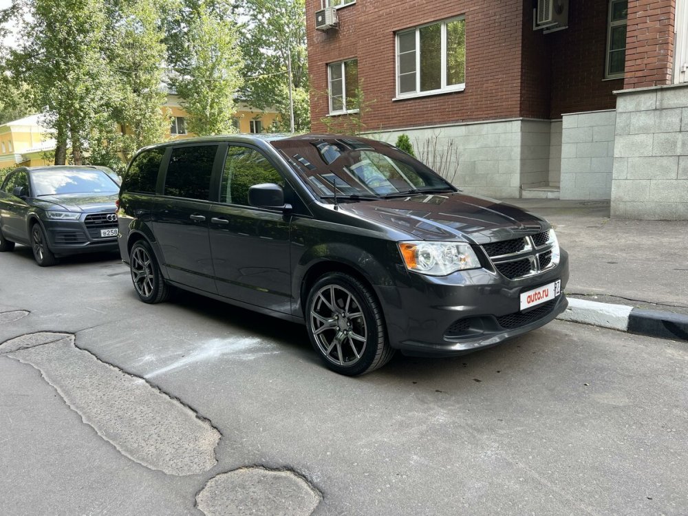 Dodge Grand Caravan 2020