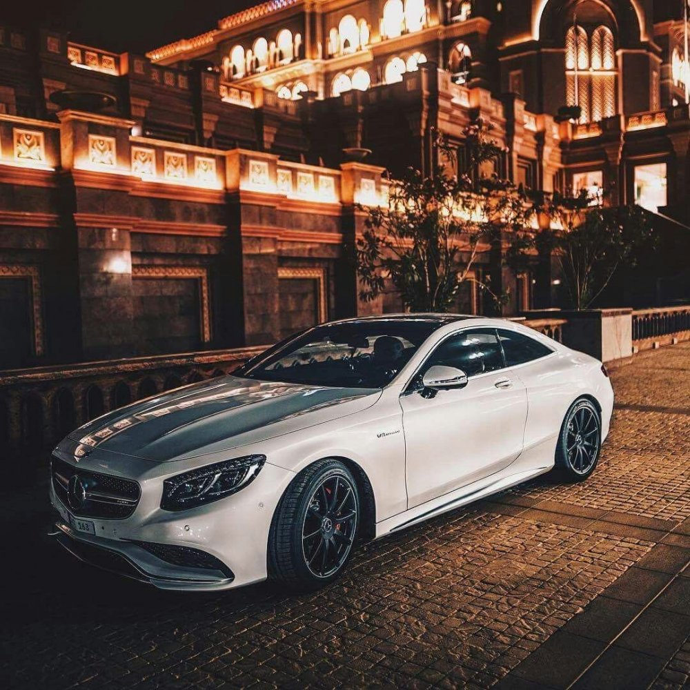 Mercedes Benz aesthetic