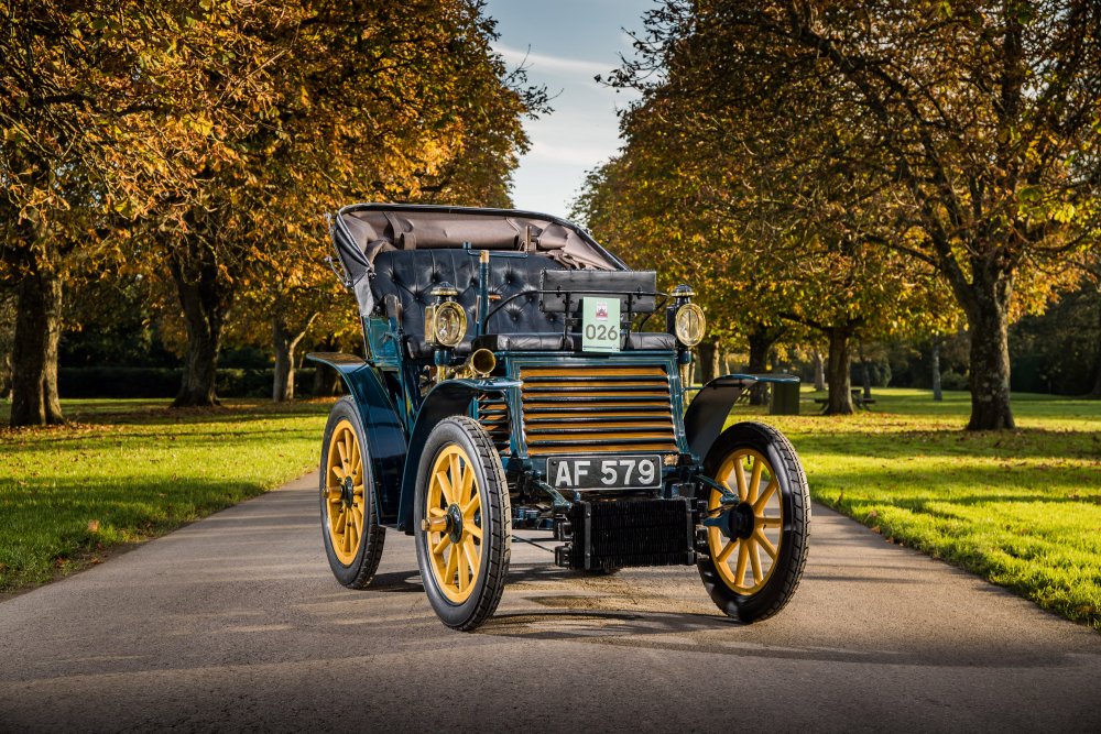 Первый автомобиль Фиат 1899