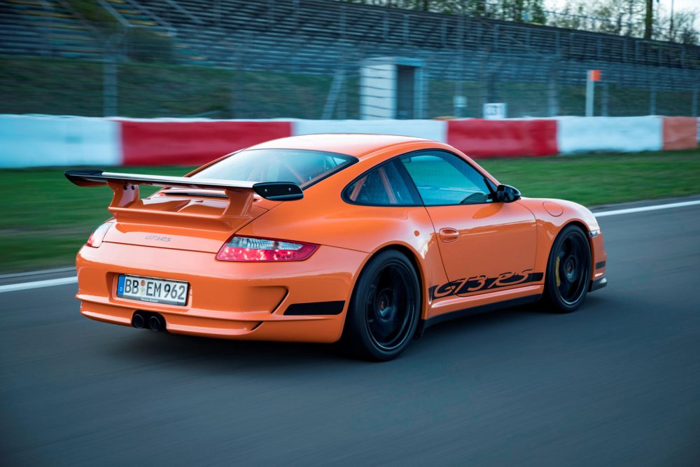 Porsche 911 gt3 RS 997