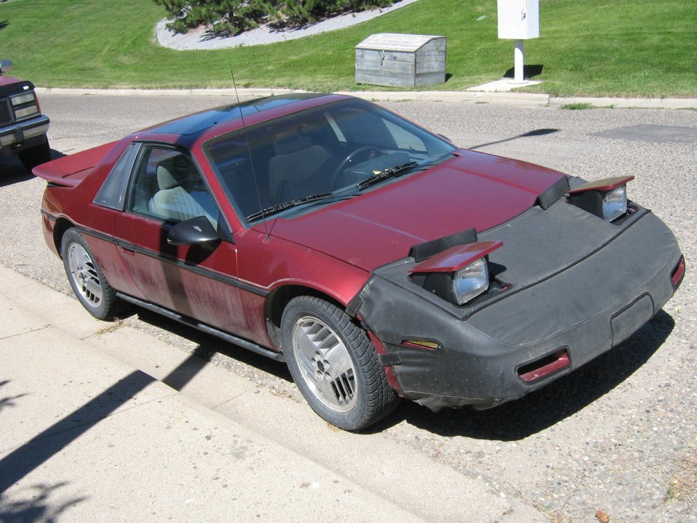 Pontiac Fiero 1987 черный