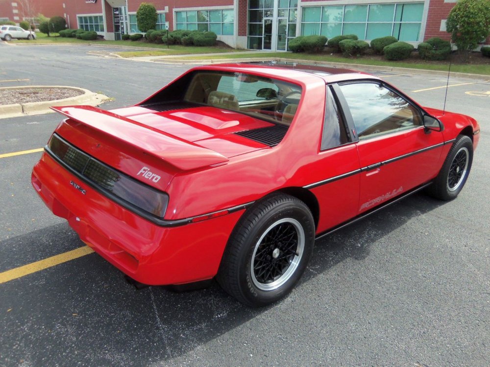 Pontiac Fiero gt 88